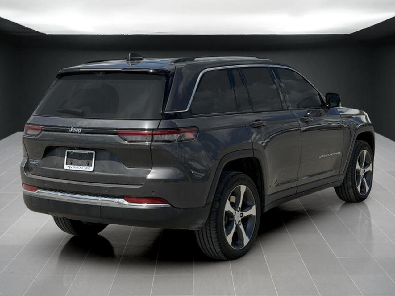 2022 Jeep Grand Cherokee L Grand Limited 4x Photo
