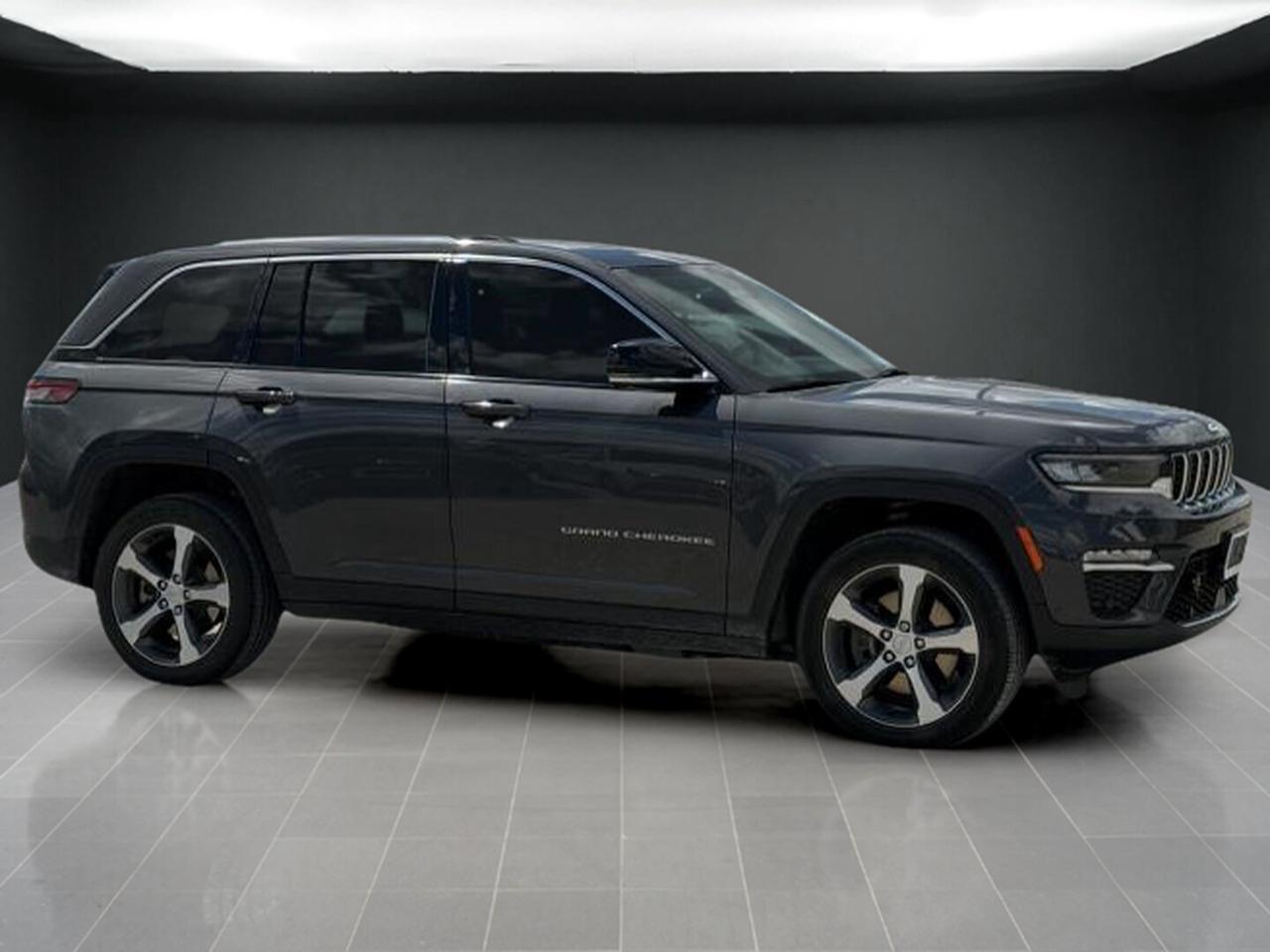 2022 Jeep Grand Cherokee L Grand Limited 4x Photo