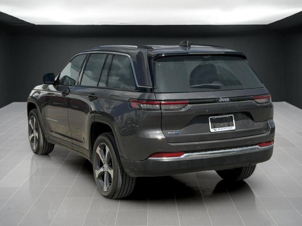 2022 Jeep Grand Cherokee L Grand Limited 4x Photo