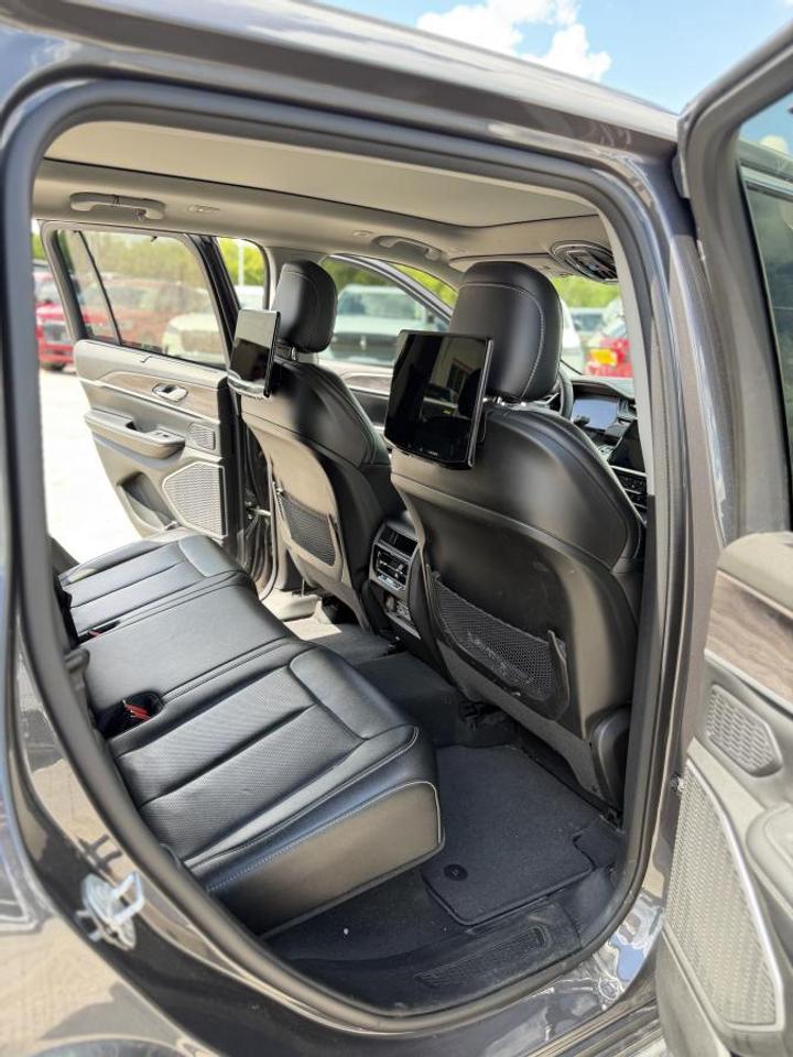 2022 Jeep Grand Cherokee L Grand Limited 4x Photo