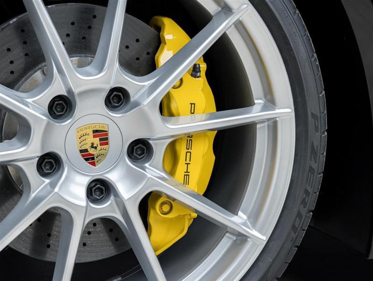 2025 Porsche 718 Cayman  Photo