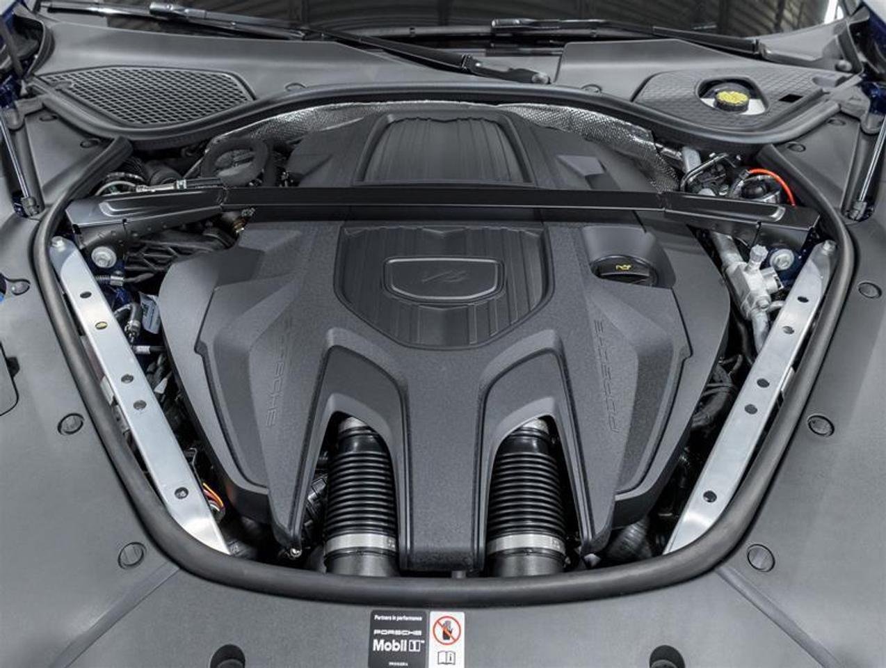 2026 Porsche Panamera  Photo