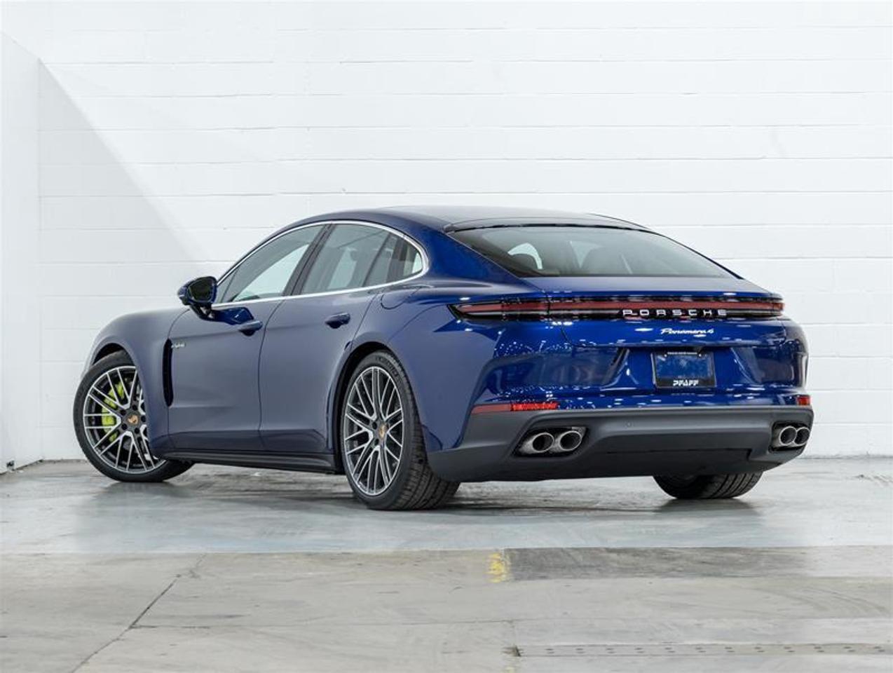 2026 Porsche Panamera  Photo