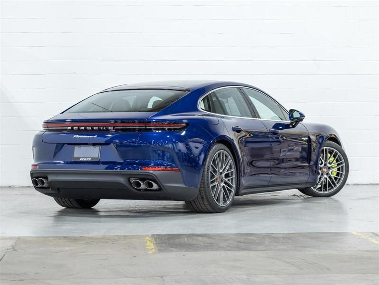 2026 Porsche Panamera  Photo