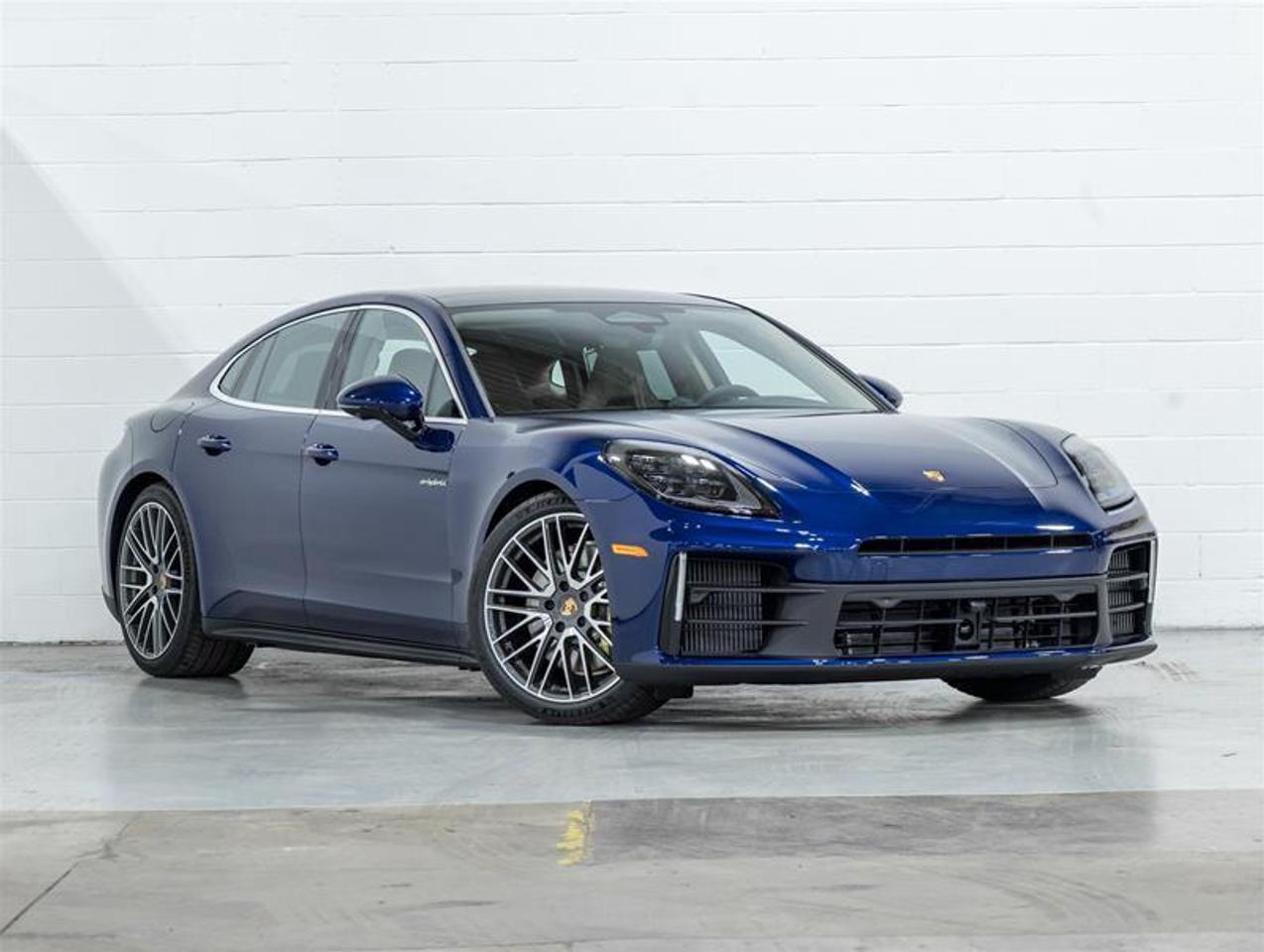 2026 Porsche Panamera  Photo