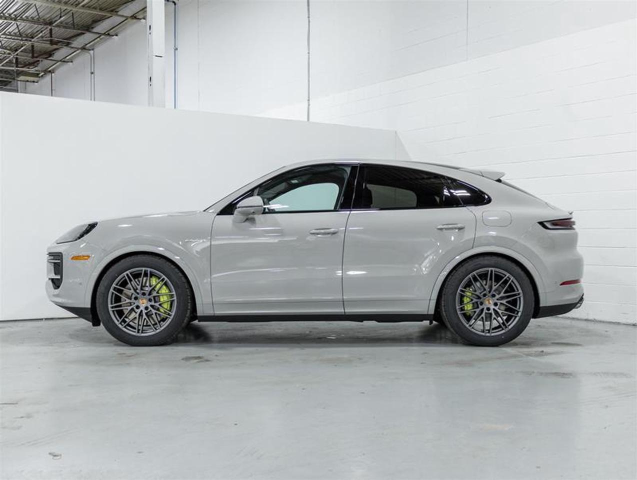 2026 Porsche Cayenne  Photo