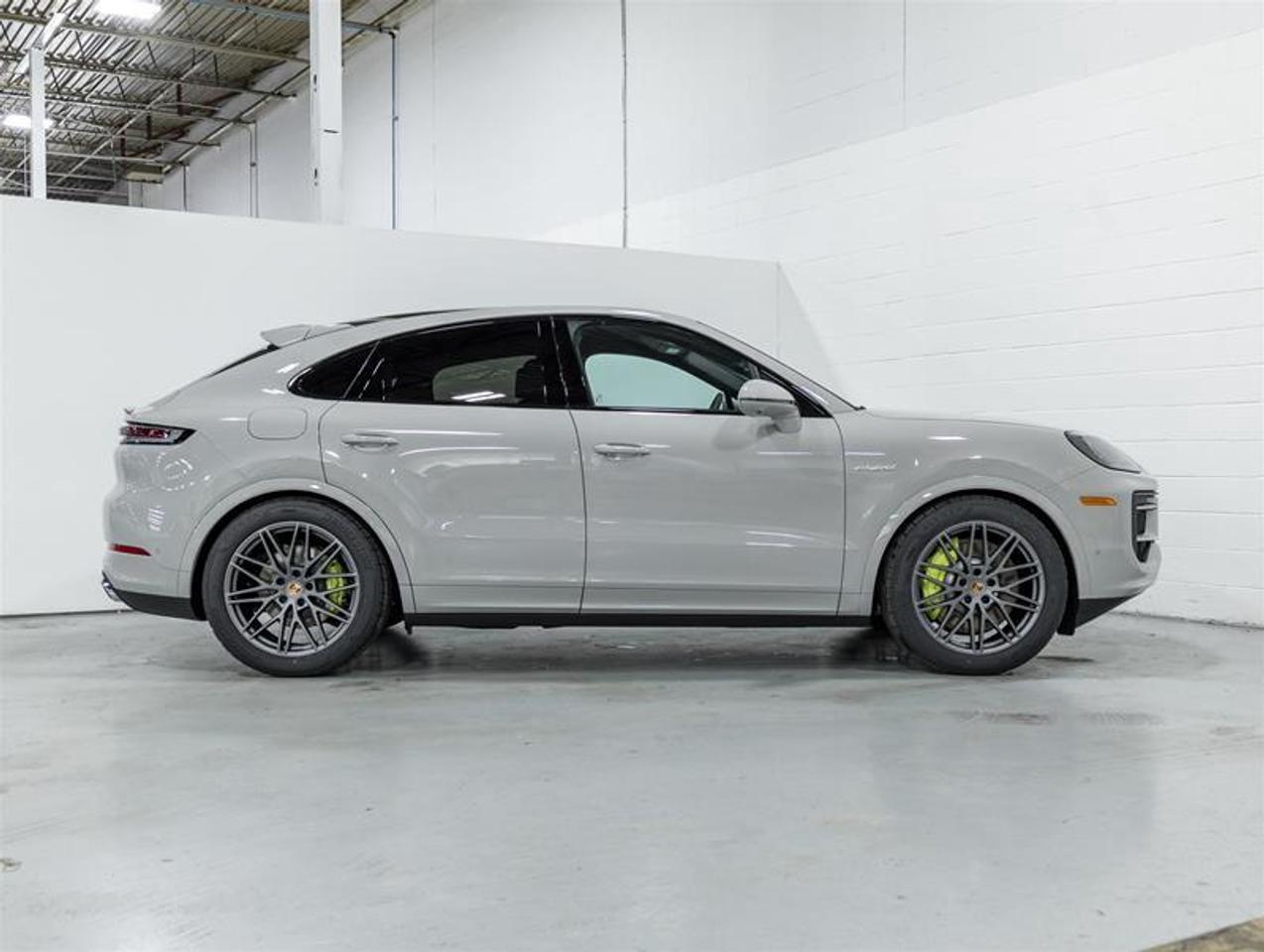 2026 Porsche Cayenne  Photo