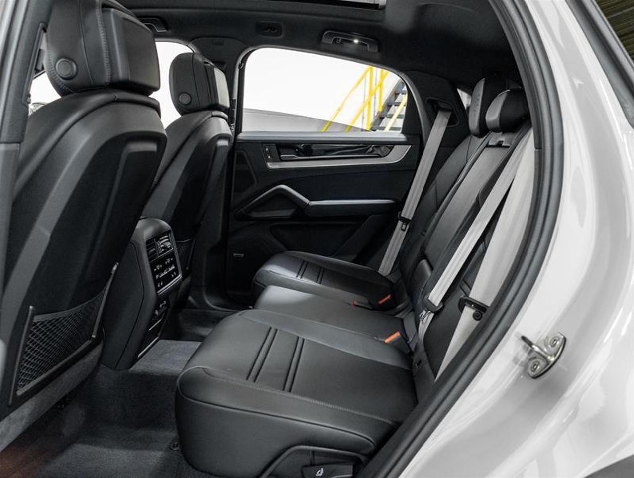 2026 Porsche Cayenne  Photo