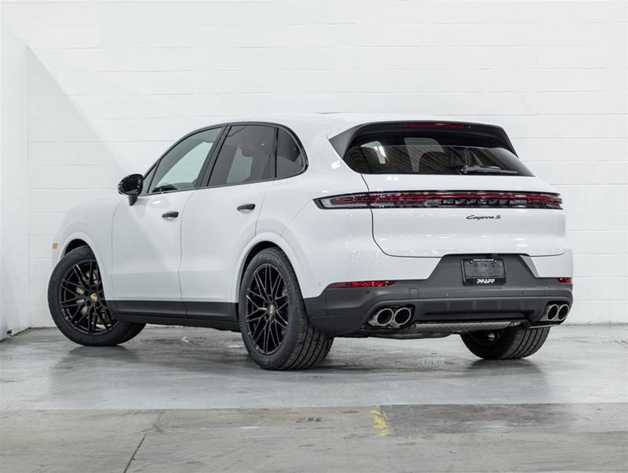 2026 Porsche Cayenne  Photo