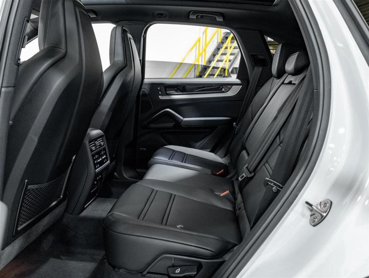 2026 Porsche Cayenne  Photo