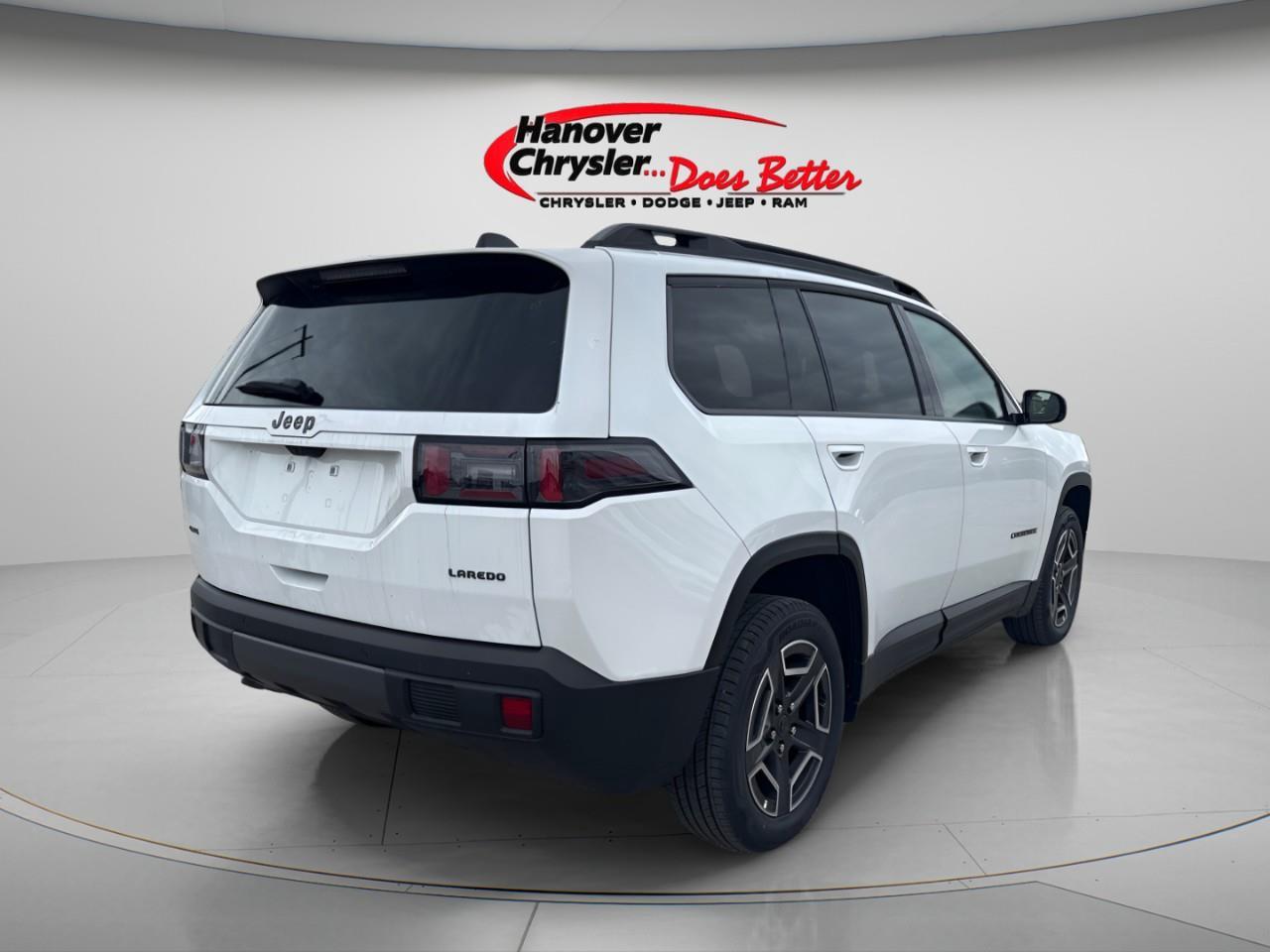 2026 Jeep Cherokee LAREDO 4x4 Photo