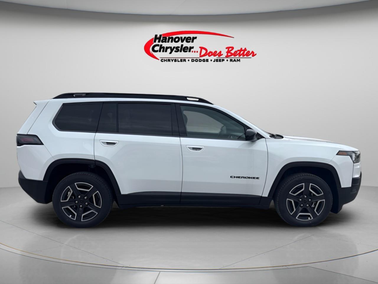 2026 Jeep Cherokee LAREDO 4x4 Photo