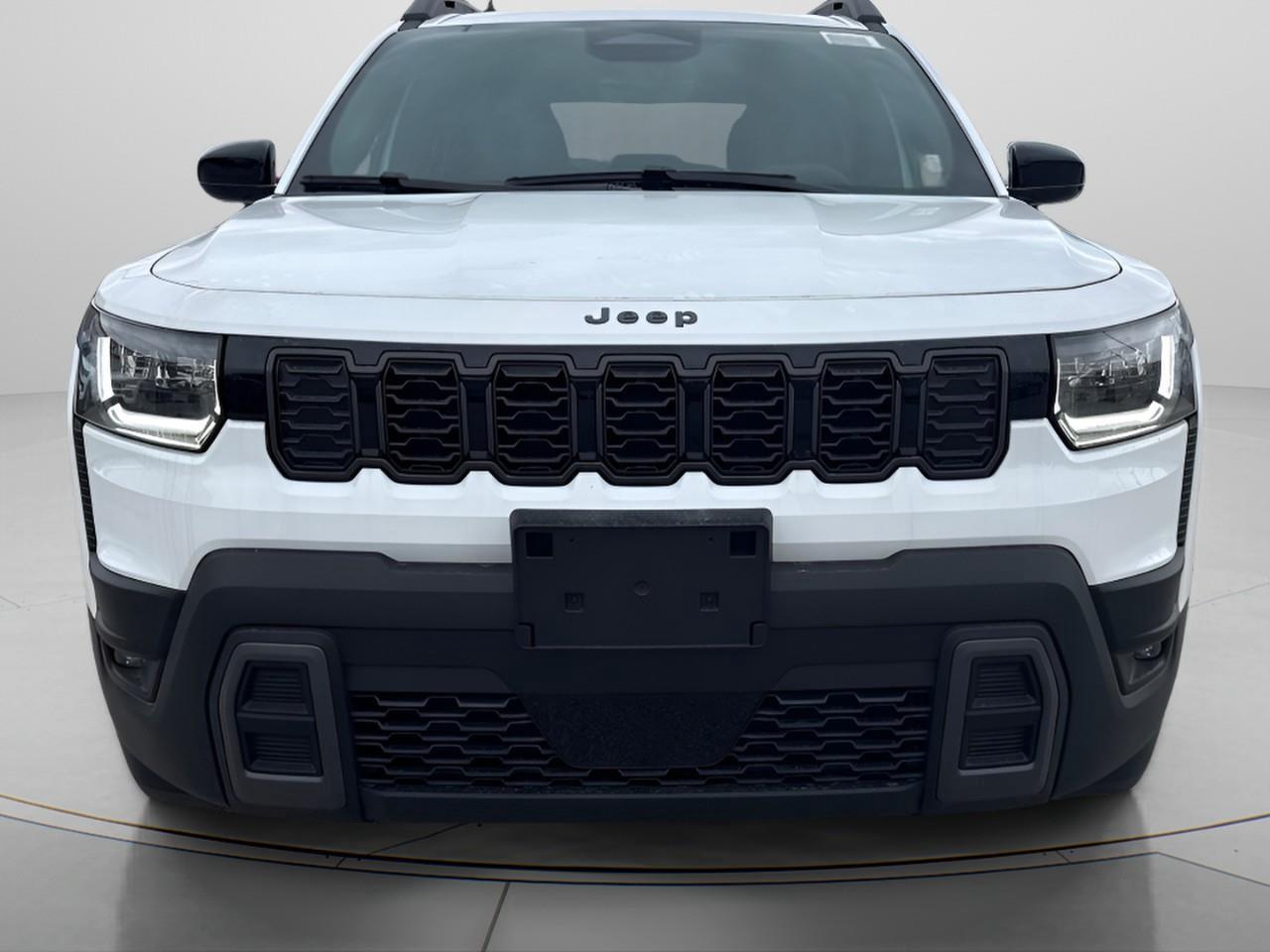 2026 Jeep Cherokee LAREDO 4x4 Photo