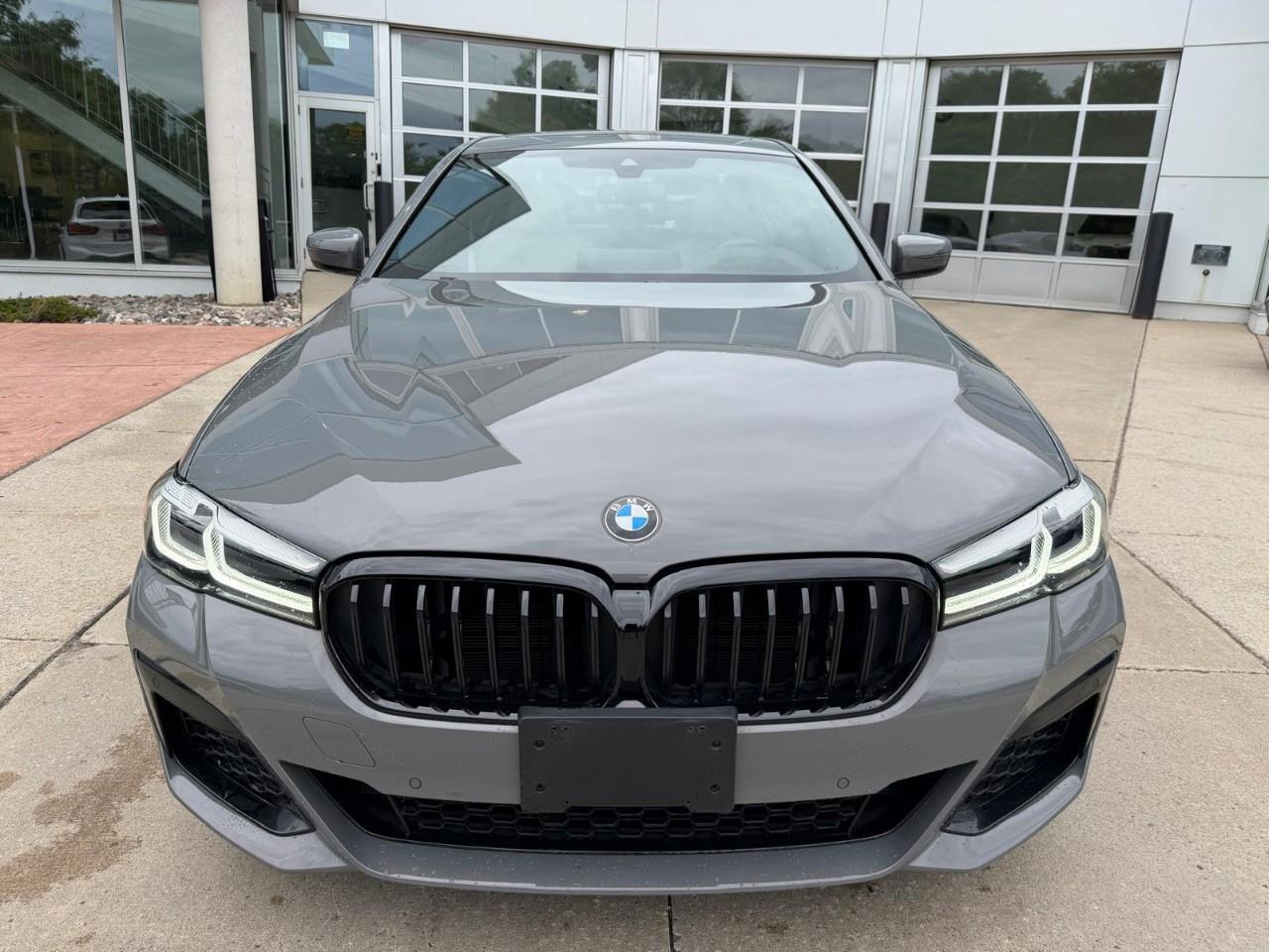 2022 BMW 530 i xDrive 4dr All-Wheel Drive Sedan Photo