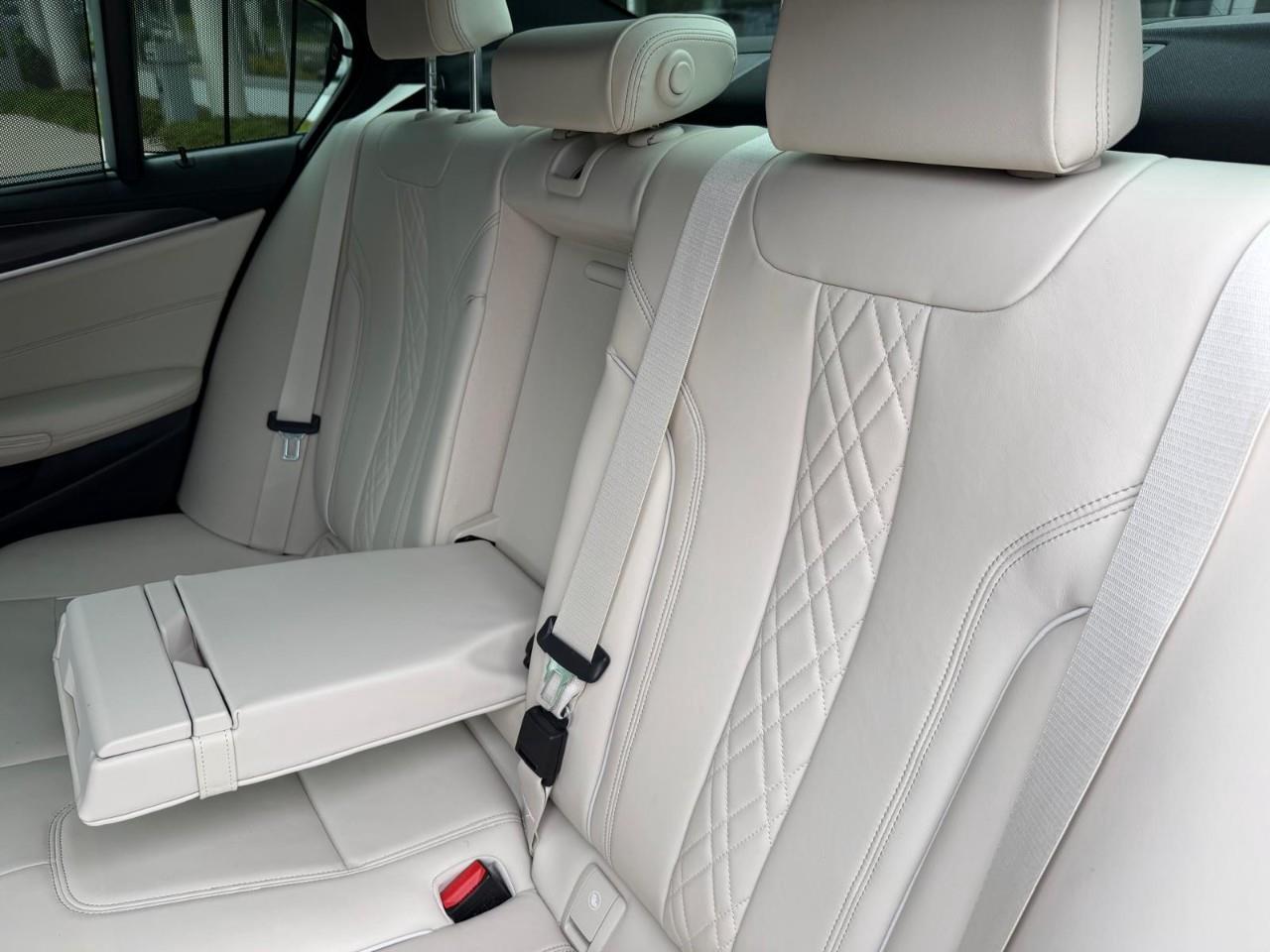 2022 BMW 530 i xDrive 4dr All-Wheel Drive Sedan Photo