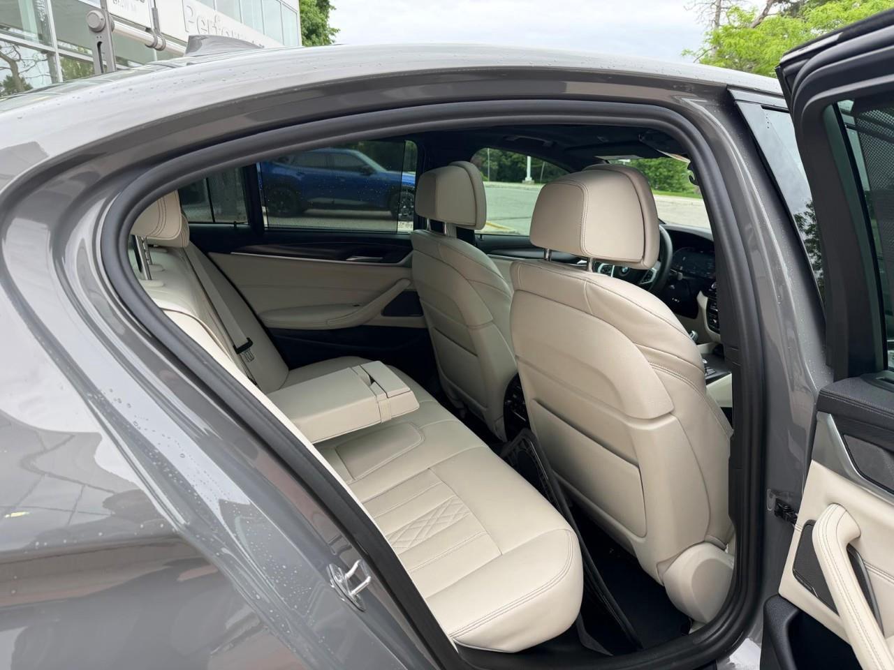 2022 BMW 530 i xDrive 4dr All-Wheel Drive Sedan Photo