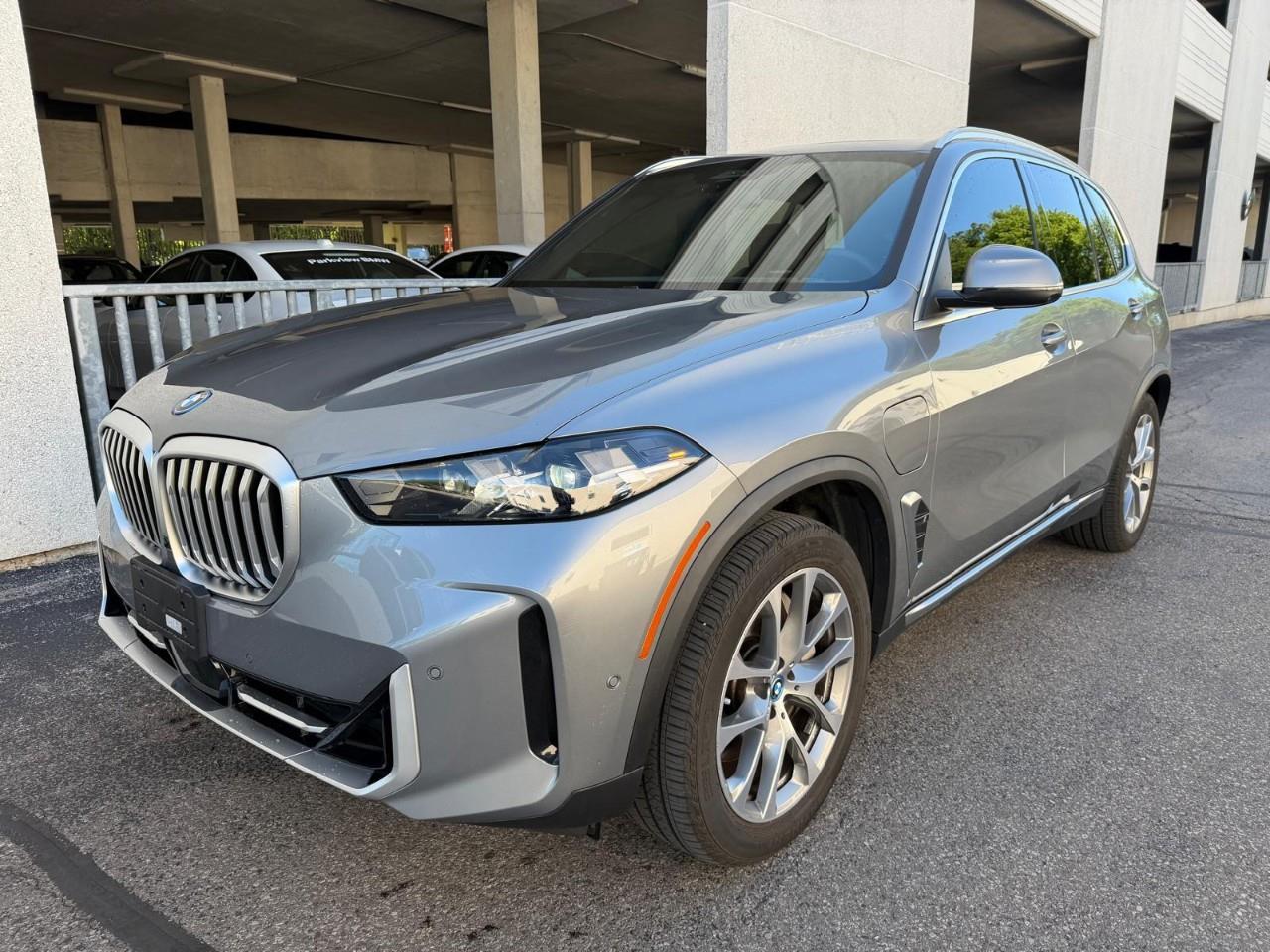 2024 BMW X5 PHEV xDrive50e 4dr All-Wheel Drive Sports Activity Vehicle Photo2