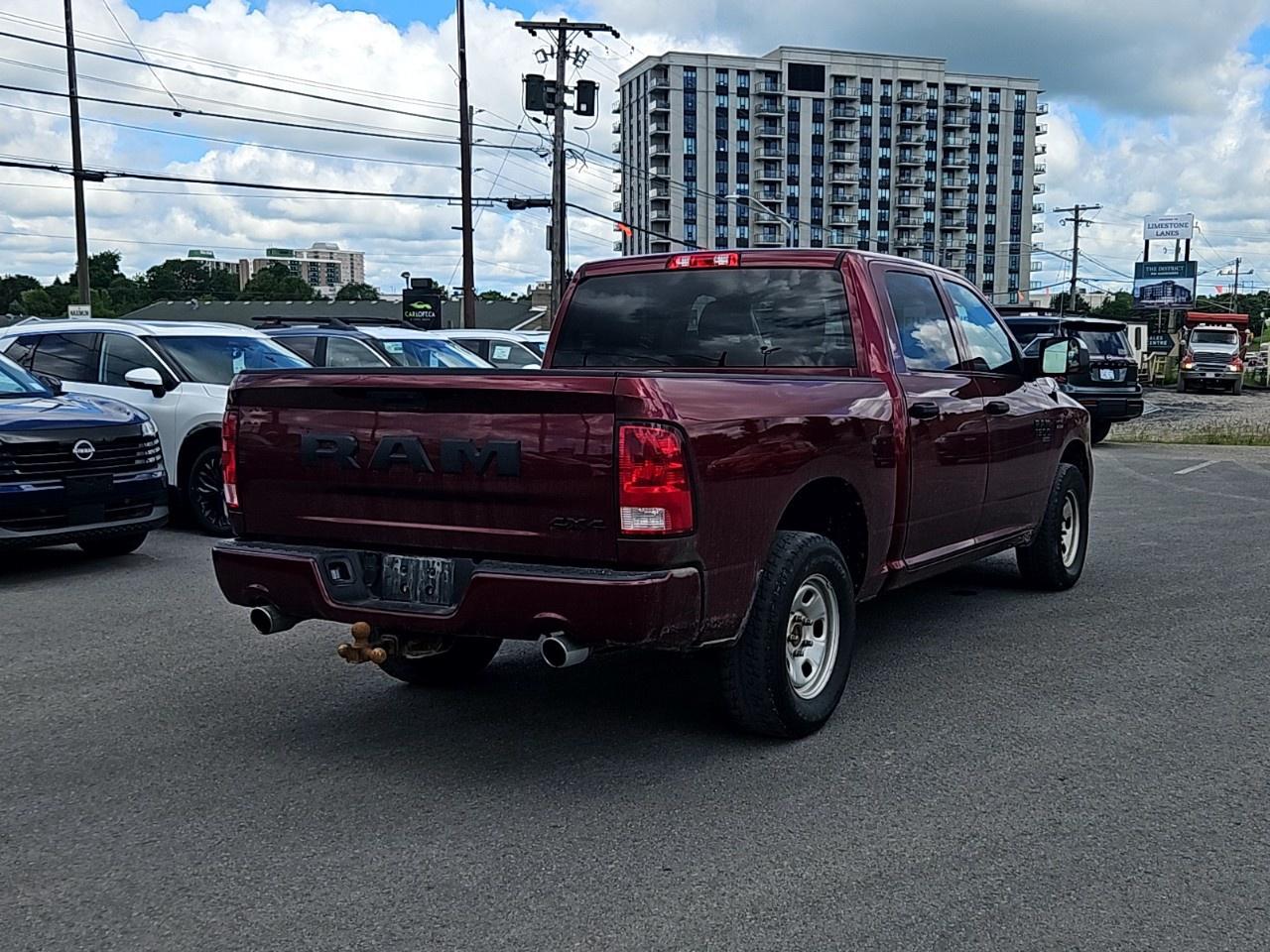 2020 RAM 1500 Classic EXPRESS 4X4 CREW CAB 5'7" BOX Photo