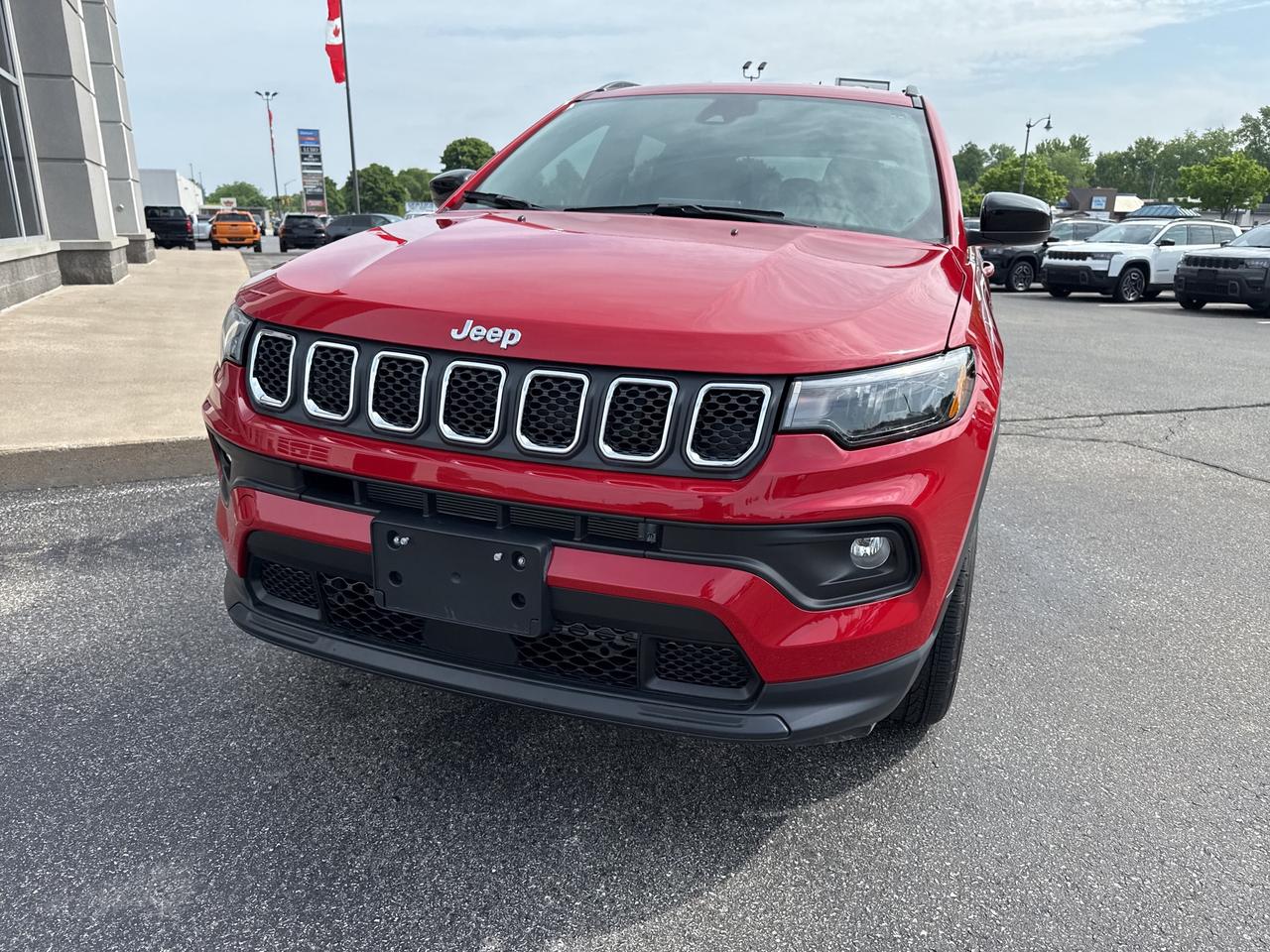 2024 Jeep Compass NORTH Photo