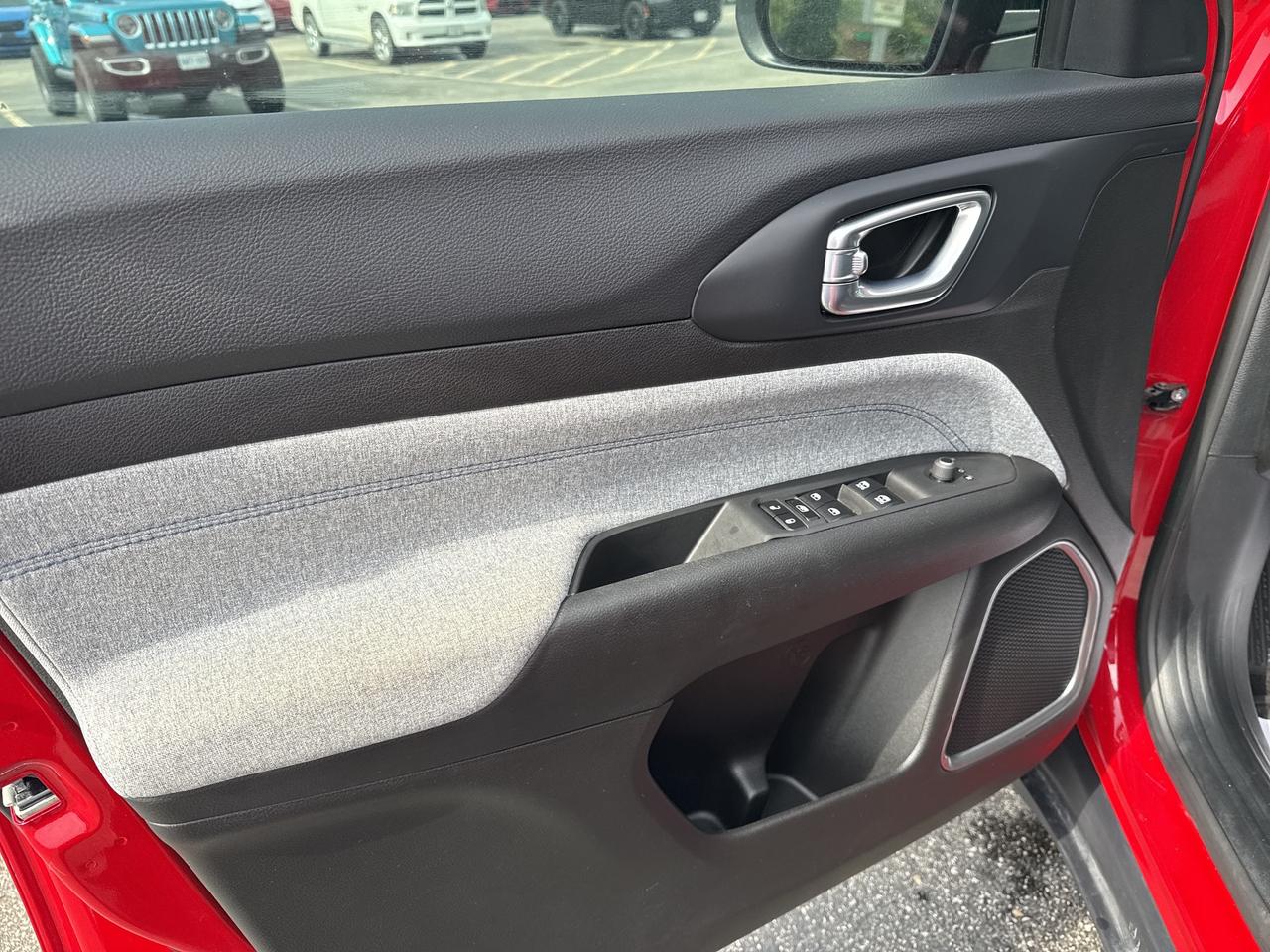 2024 Jeep Compass NORTH Photo