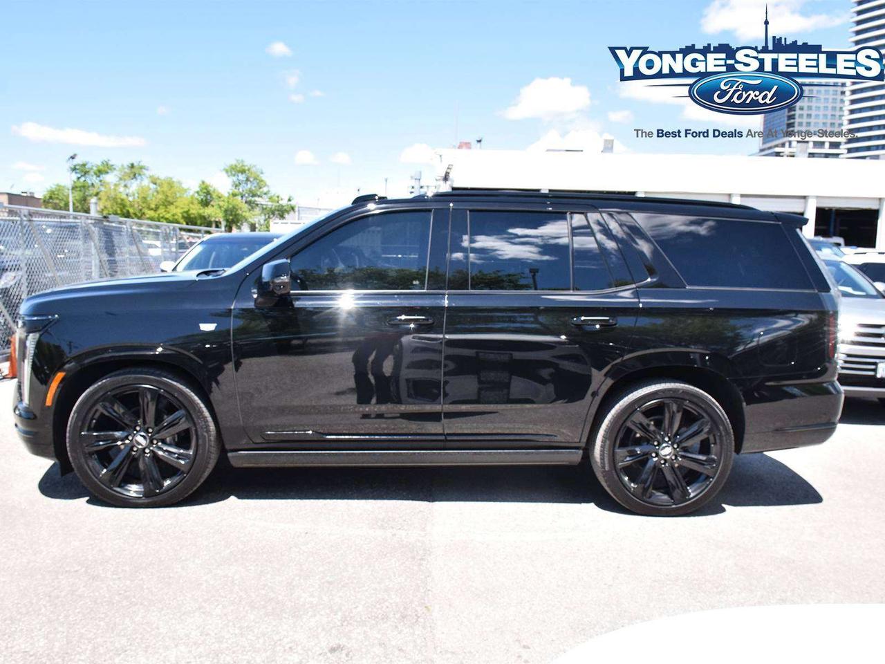 2025 Cadillac Escalade 4WD SPORT Photo