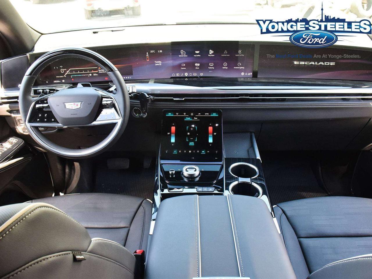 2025 Cadillac Escalade 4WD SPORT Photo