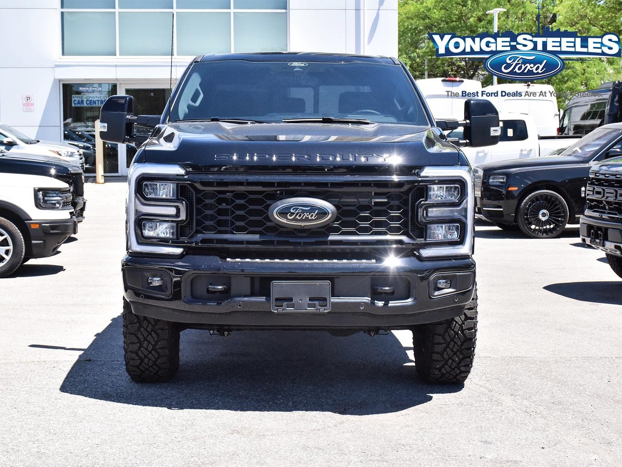 2026 Ford F-250 LARIAT - TREMOR OFF ROAD PKG - SUNROOF - LOW KMS Photo2