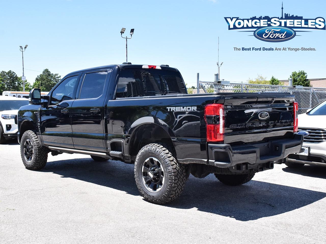 2026 Ford F-250 LARIAT - TREMOR OFF ROAD PKG - SUNROOF - LOW KMS Photo