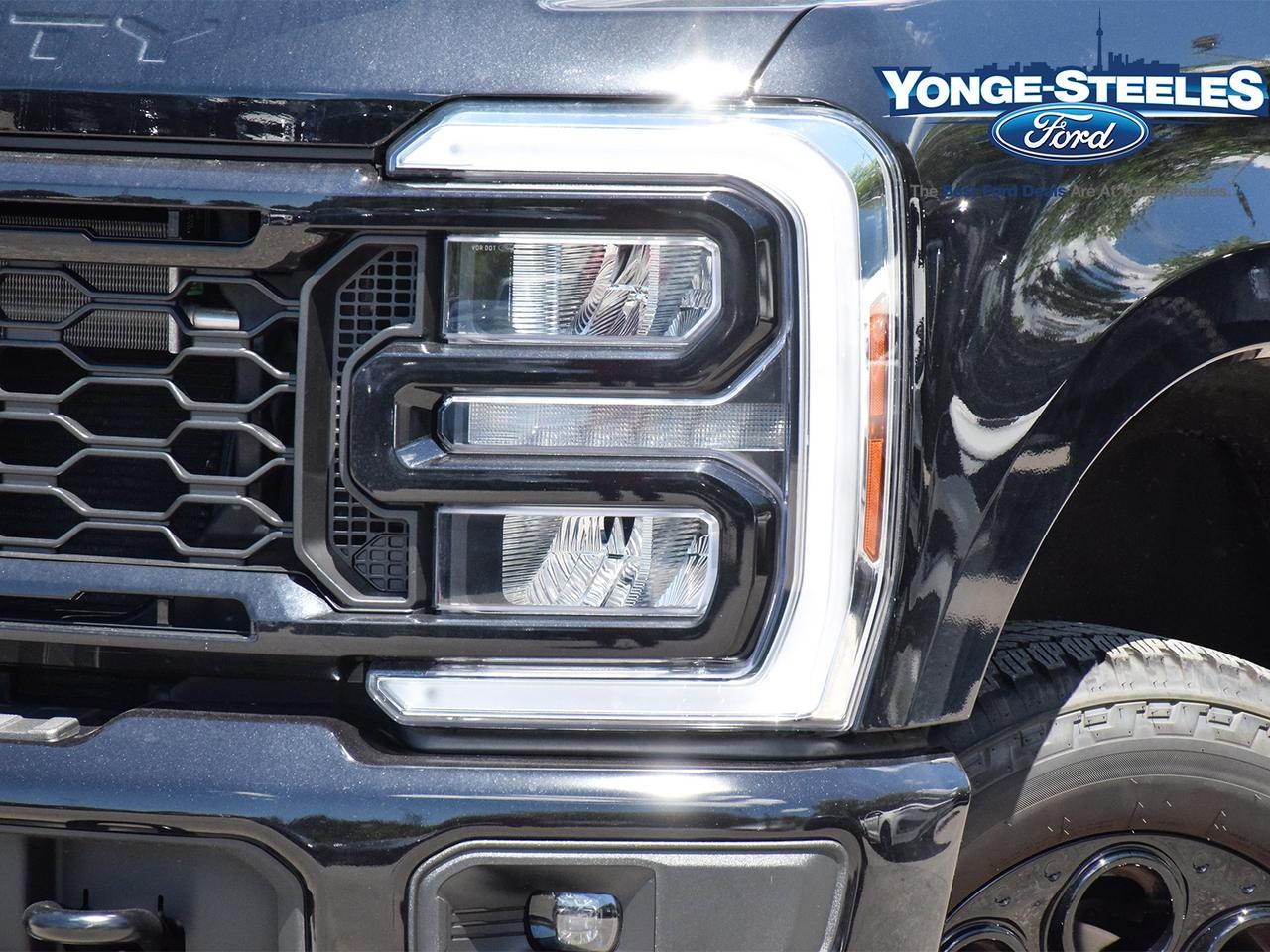 2026 Ford F-250 XLT PREMIUM PKG - BLACK APPEARANCE PKG - LOW KMS Photo