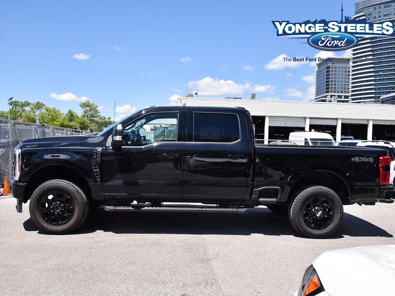 2026 Ford F-250 XLT PREMIUM PKG - BLACK APPEARANCE PKG - LOW KMS Photo