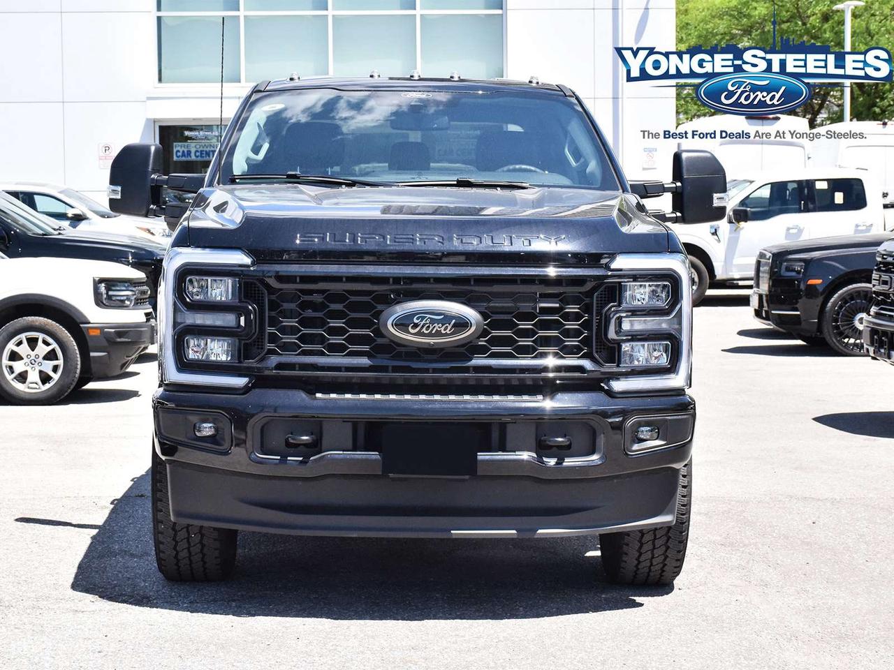 2026 Ford F-250 XLT PREMIUM PKG - BLACK APPEARANCE PKG - LOW KMS Photo