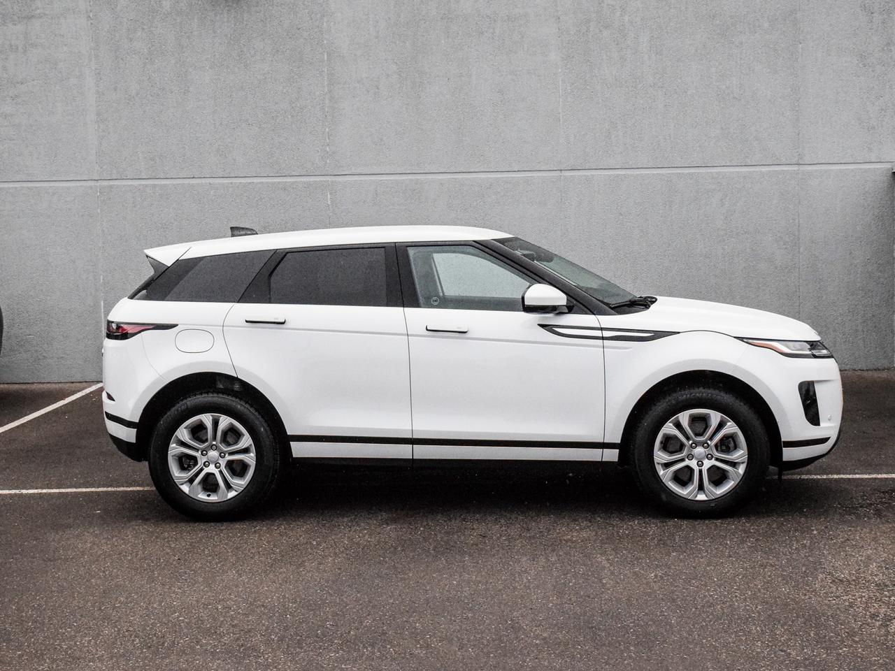 2023 Land Rover Range Rover Evoque ONLY 35,000 KM's ! Photo2