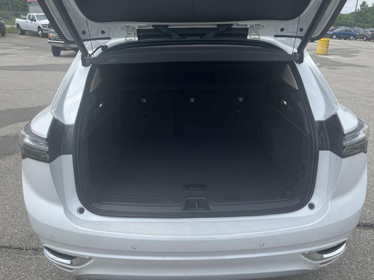 2023 Buick Envision AWD 4dr Avenir Photo