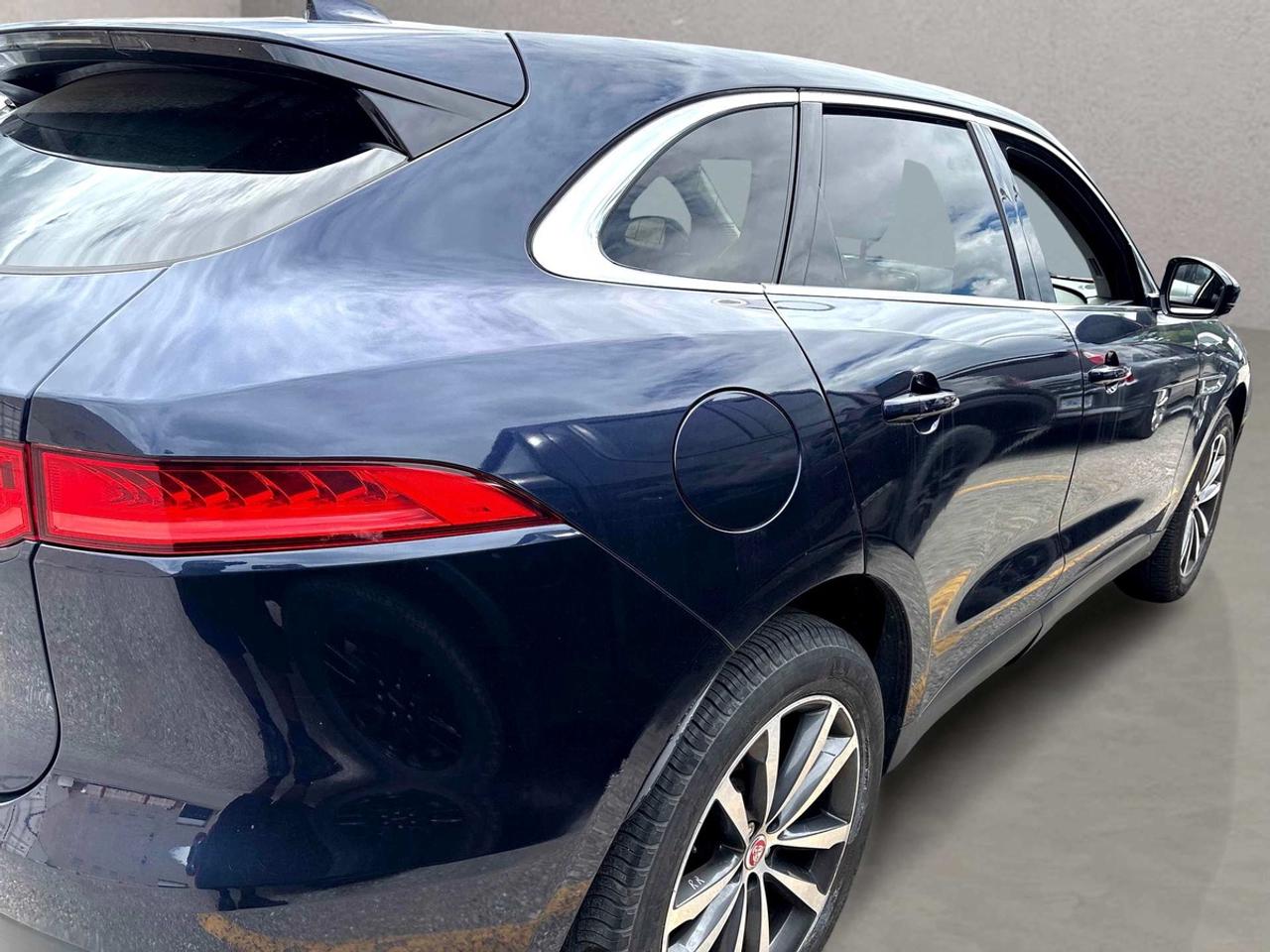 2018 Jaguar F-PACE Prestige Navi Panoramic Sunroof Photo