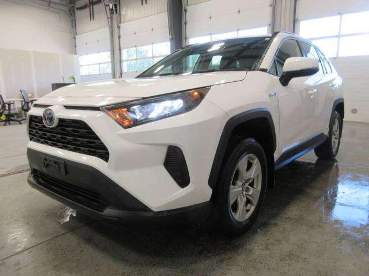 2021 Toyota RAV4 LE HYBRID AWD, HTD. SEATS, ALLOYS, 149K! Photo