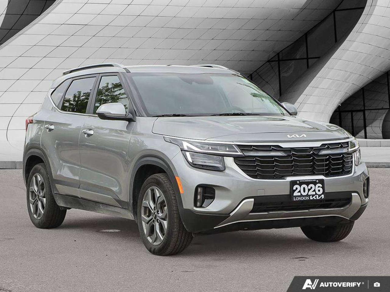 2026 Kia Seltos EX   AWD   Leather   Sunroof   Heated Seats & Steering Wheel   Apple CarPlay Photo