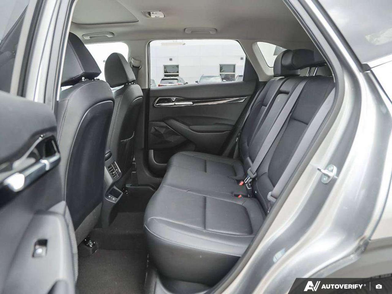 2026 Kia Seltos EX   AWD   Leather   Sunroof   Heated Seats & Steering Wheel   Apple CarPlay Photo