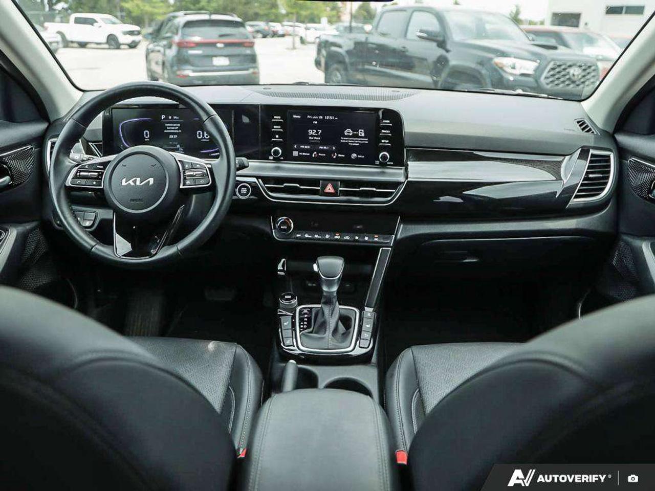 2026 Kia Seltos EX   Leather   Sunroof   Heated Seats & Steering Wheel   Apple CarPlay Photo