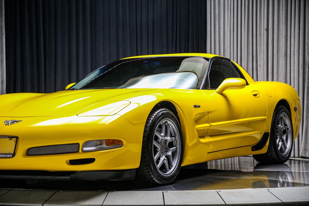 2003 Chevrolet Corvette Z06 405 HP 6 SPEED MANUAL  HUD BOSE NOACCIDENTS Photo