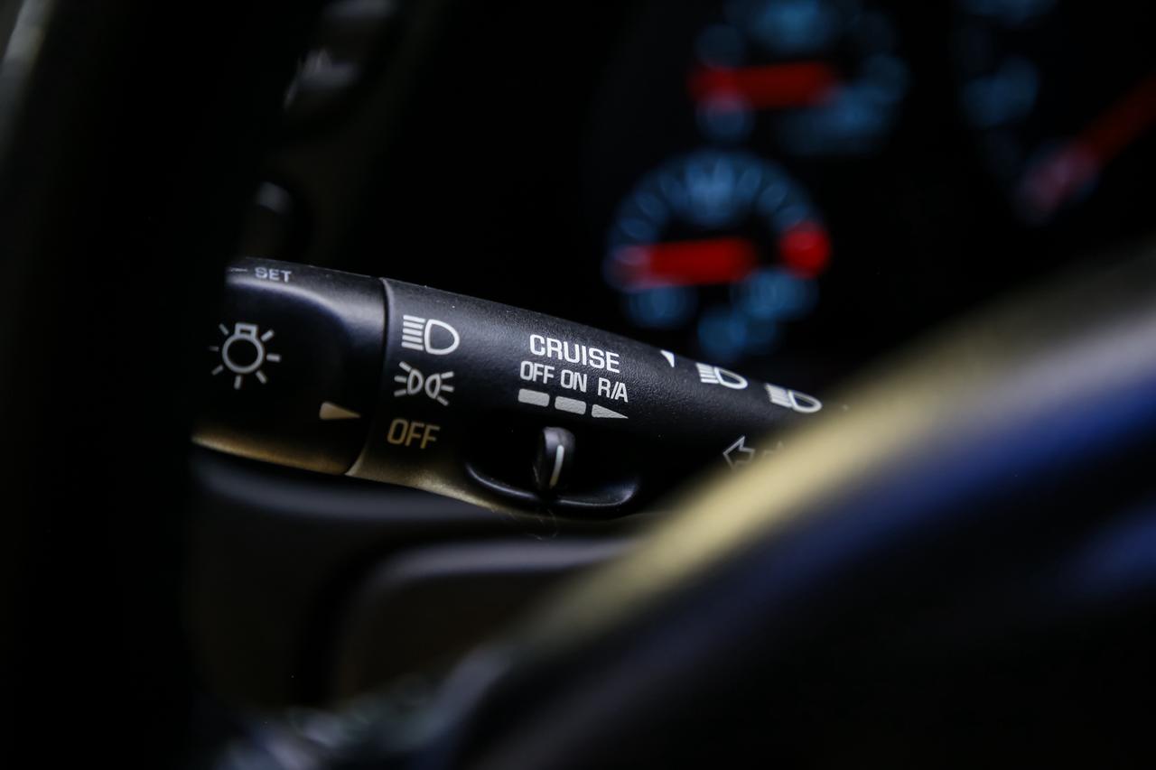 2003 Chevrolet Corvette Z06 405 HP 6 SPEED MANUAL  HUD BOSE NOACCIDENTS Photo