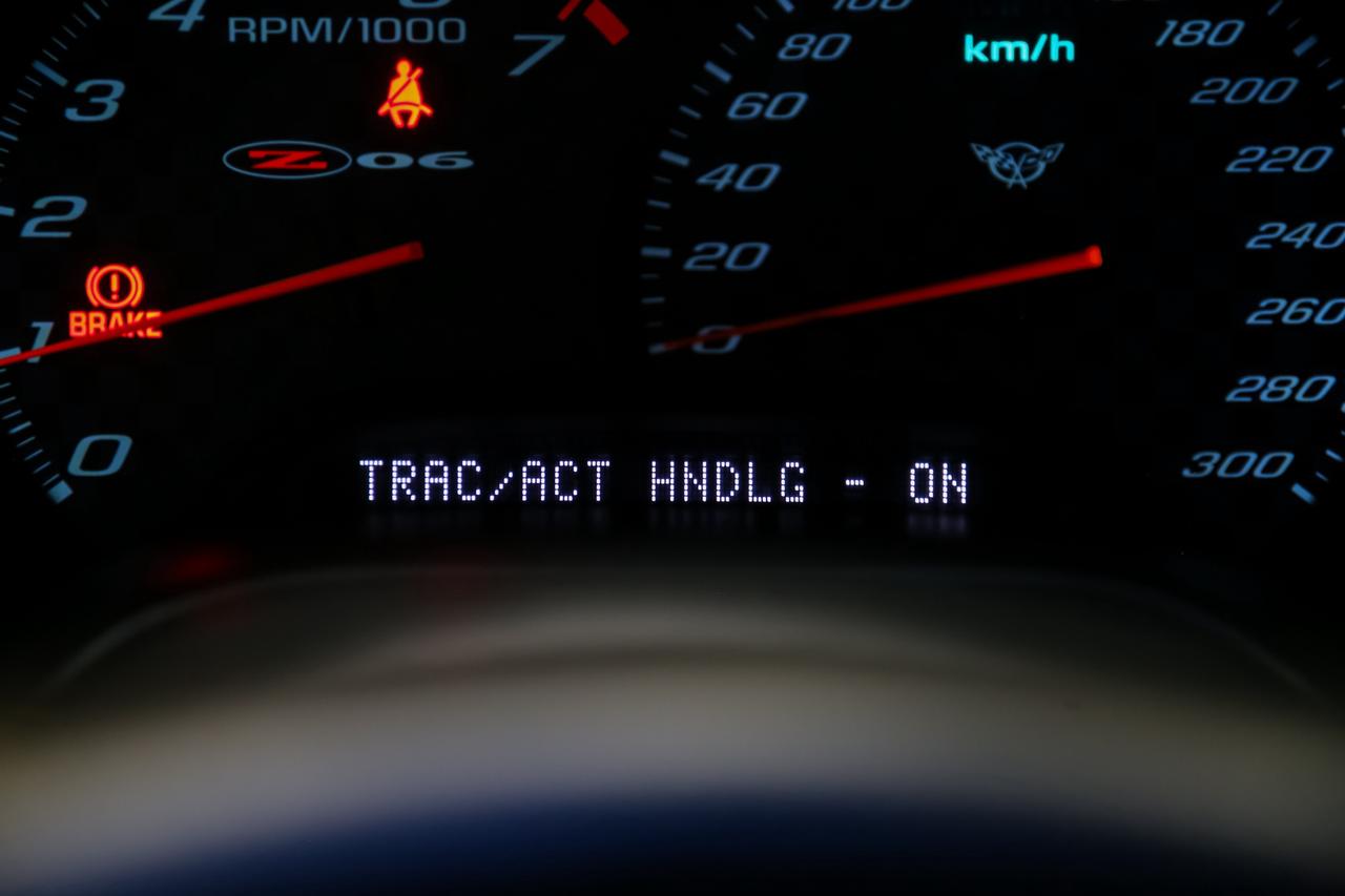 2003 Chevrolet Corvette Z06 405 HP 6 SPEED MANUAL  HUD BOSE NOACCIDENTS Photo