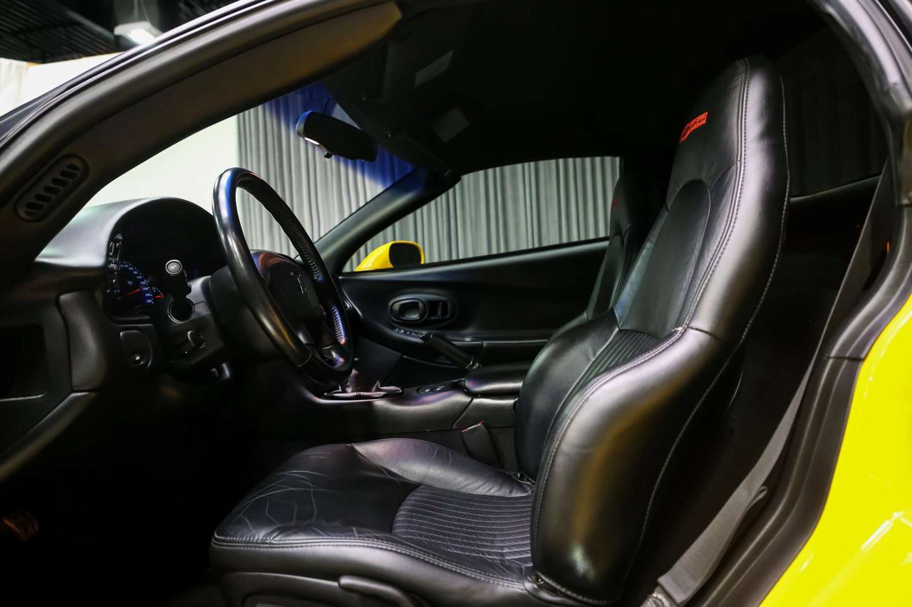 2003 Chevrolet Corvette Z06 405 HP 6 SPEED MANUAL  HUD BOSE NOACCIDENTS Photo