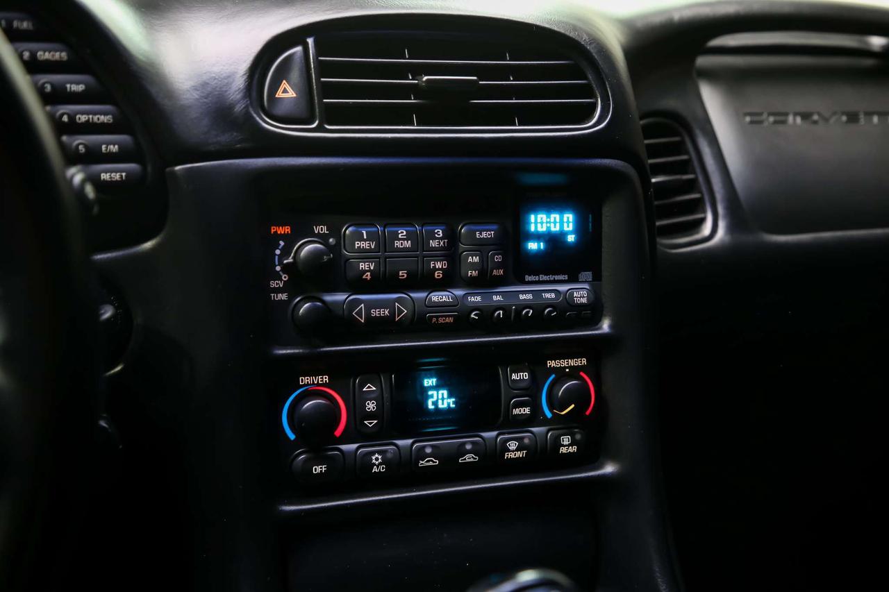 2003 Chevrolet Corvette Z06 405 HP 6 SPEED MANUAL  HUD BOSE NOACCIDENTS Photo