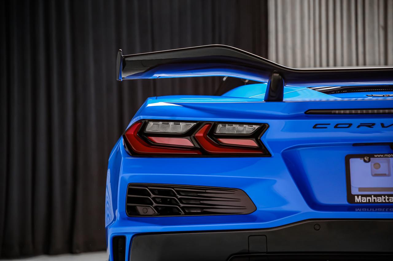 2025 Chevrolet Corvette Z06 CONVERTIBLE 3LZ Z07 CARBONRIM AEROKIT LIFT CCB Photo