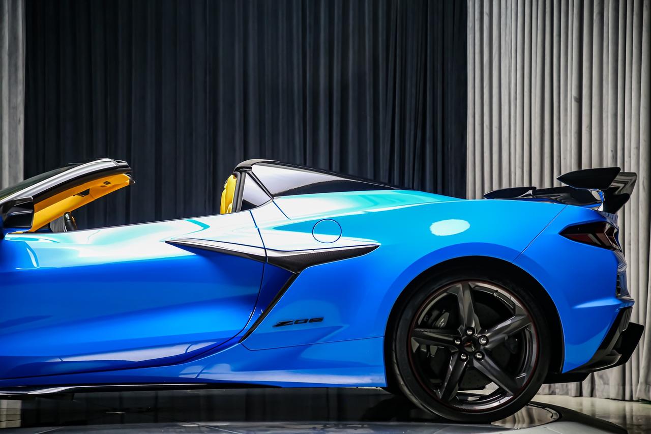 2025 Chevrolet Corvette Z06 CONVERTIBLE 3LZ Z07 CARBONRIM AEROKIT LIFT CCB Photo