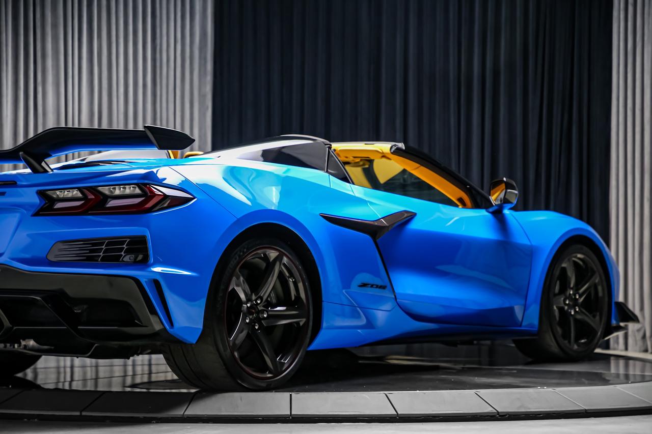 2025 Chevrolet Corvette Z06 CONVERTIBLE 3LZ Z07 CARBONRIM AEROKIT LIFT CCB Photo