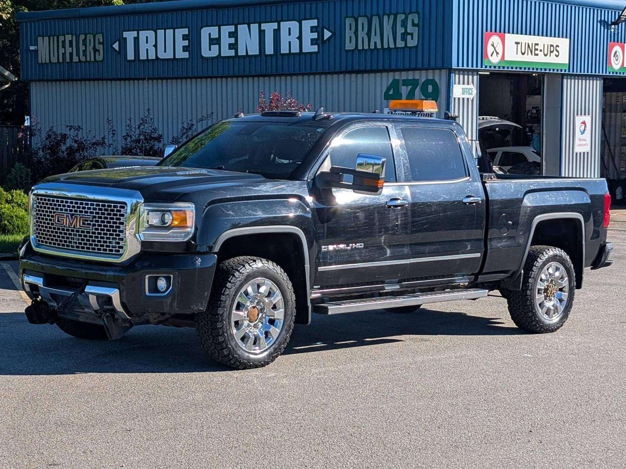 2015 GMC SIERRA 2500HD DENALI Photo