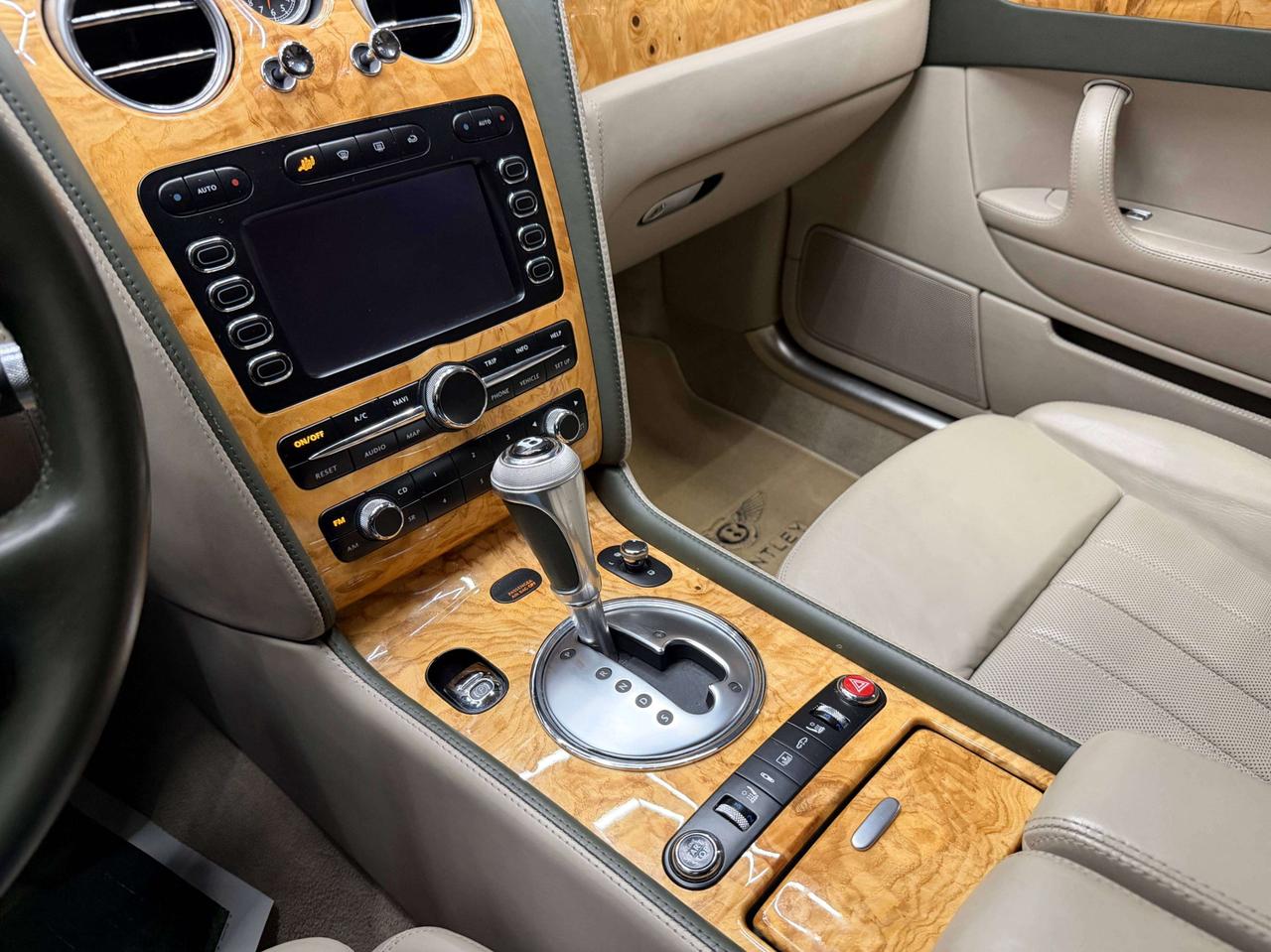 2007 Bentley Flying Spur W12 TWIN TURBO ACCIDENT FREE Photo