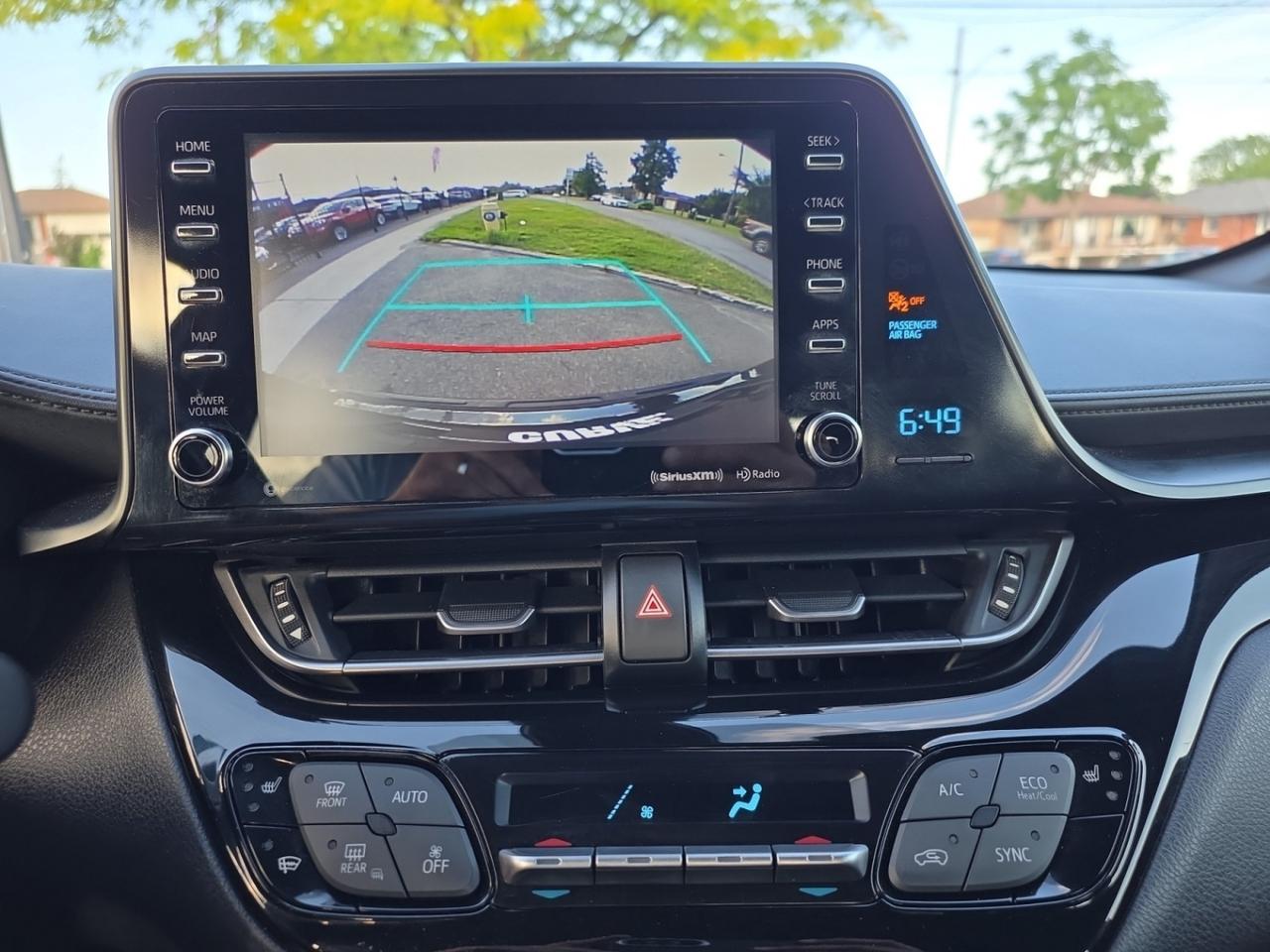 2019 Toyota C-HR NO ACCIDENTS / LOW KM / AUTO / CAMERA / LANE ASSIS Photo