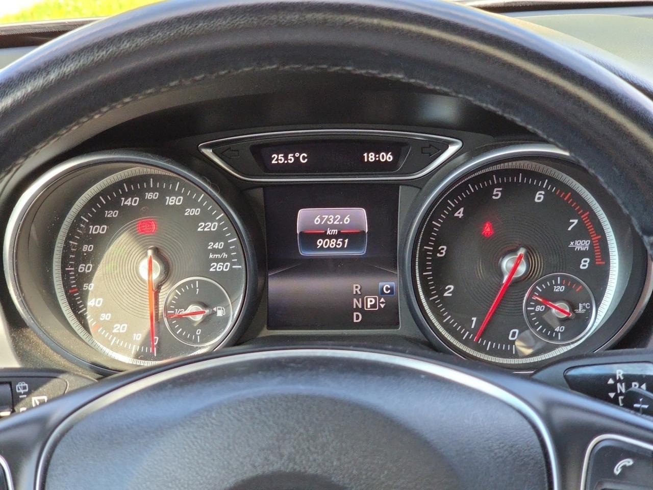 2020 Mercedes-Benz GLA GLA 250 4MATIC * NO ACCIDENTS /NAVI / CAMERA / PAN Photo